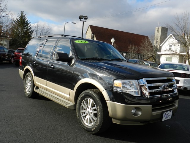 2012 Ford Expedition XLT 4x4 8-passenger
