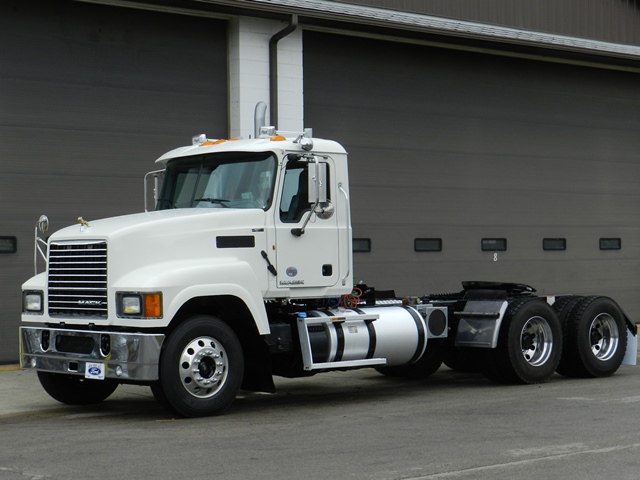 UJ789 2011 Mack